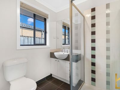 3 Tenax Walk, Manor Lakes