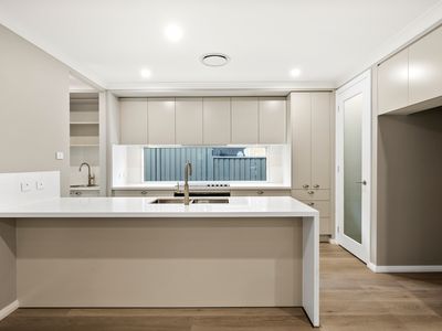 241 Ashburton Drive, Albion Park