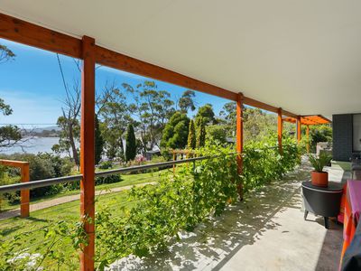 10 Crooked Tree Court, Nicholls Rivulet