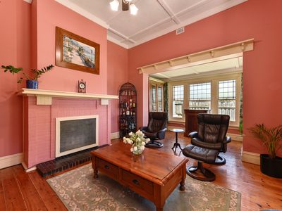 20 Lake Terrace East, Mount Gambier