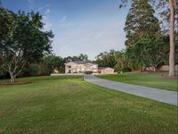360 London Road, Belmont