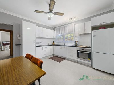 74 Lakeside Avenue, Mount Beauty