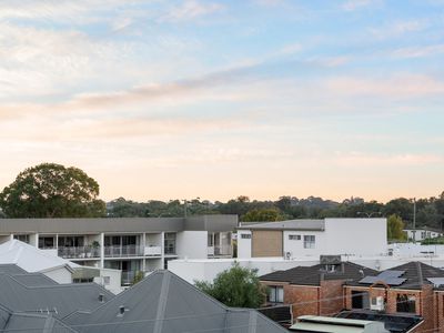 43 / 16 Leeder Street, Glendalough