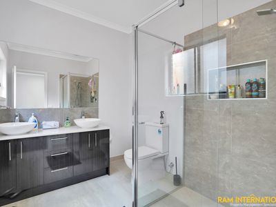 6 Cobham Rise, Maddingley