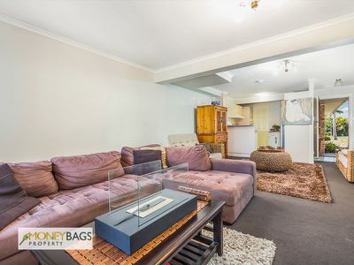 4 / 302 College Road, Karana Downs
