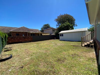 76 Stoney Creek Road, Beverly Hills