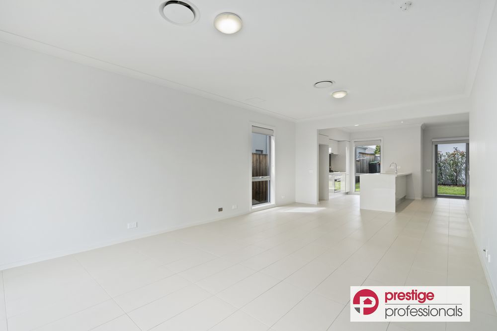 11 Cresswick Walk, Moorebank