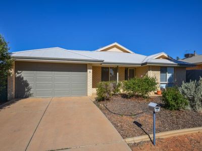 31 Paddington Drive, Hannans