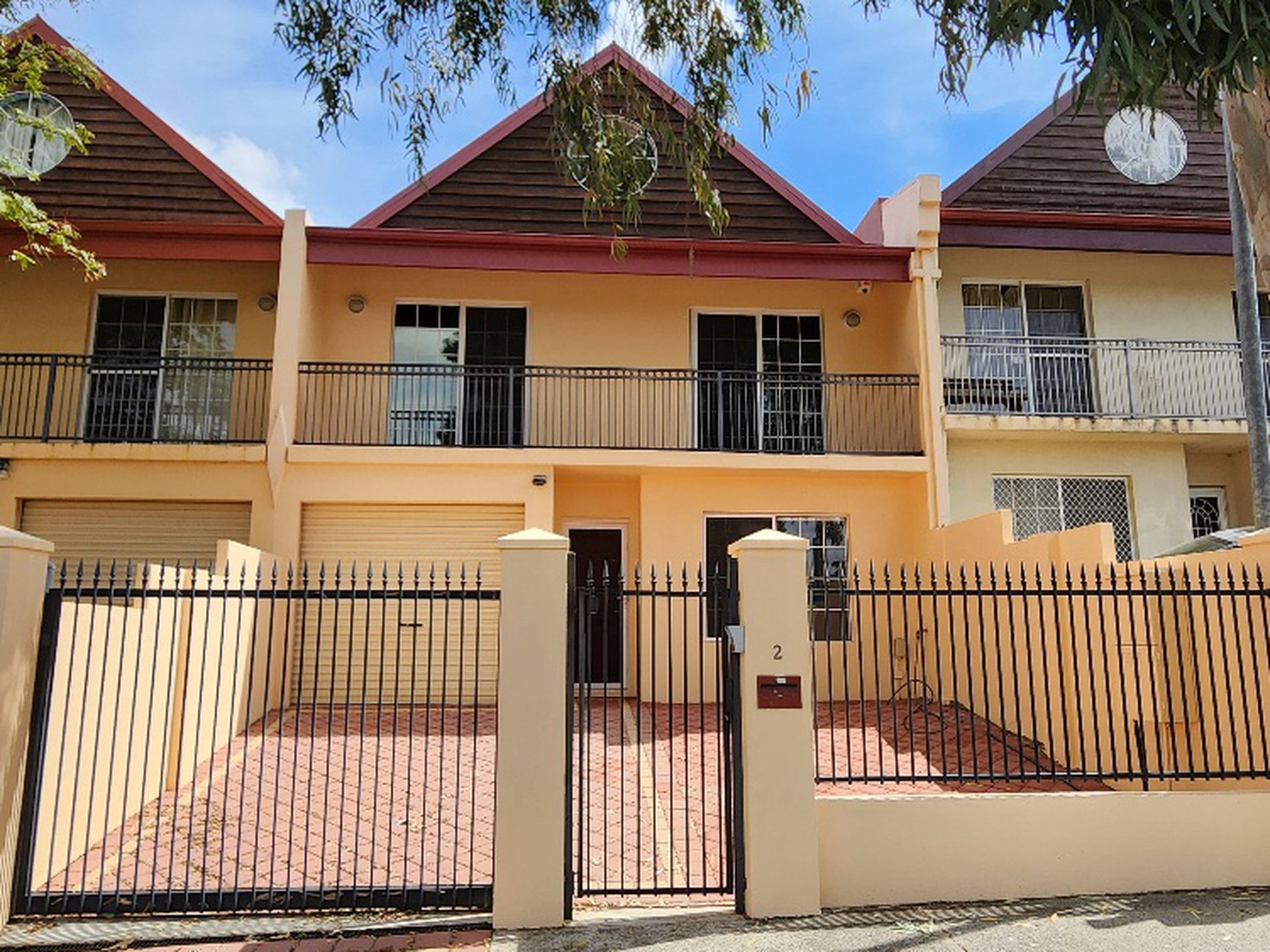 2 / 15 Teague Street, Burswood