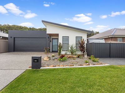 92 KENTIA DRIVE, Forster