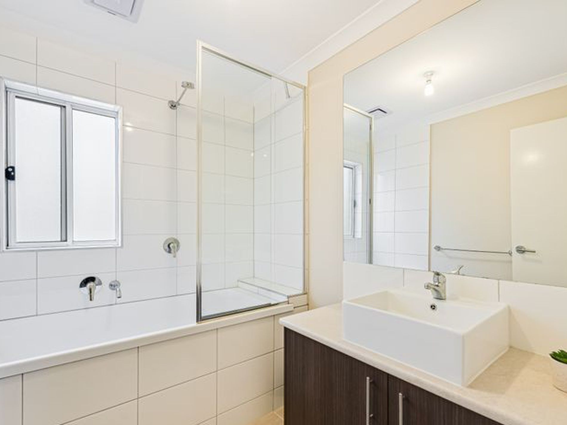 10 Yaleri Rise , Werribee