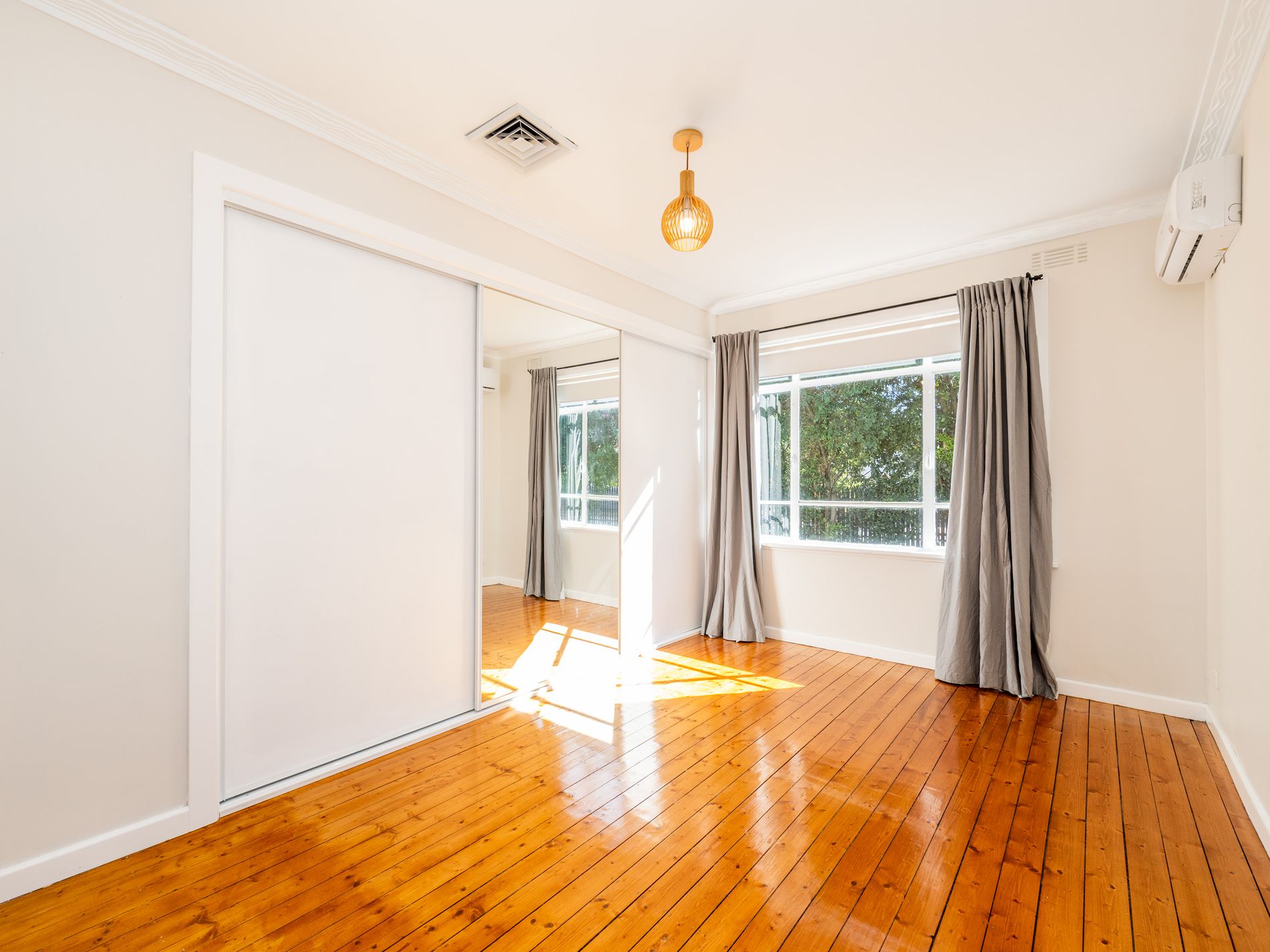 6 GLOUCESTER CRESCENT , Shepparton