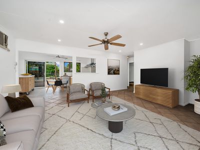 8 Mimosa Street, Holloways Beach
