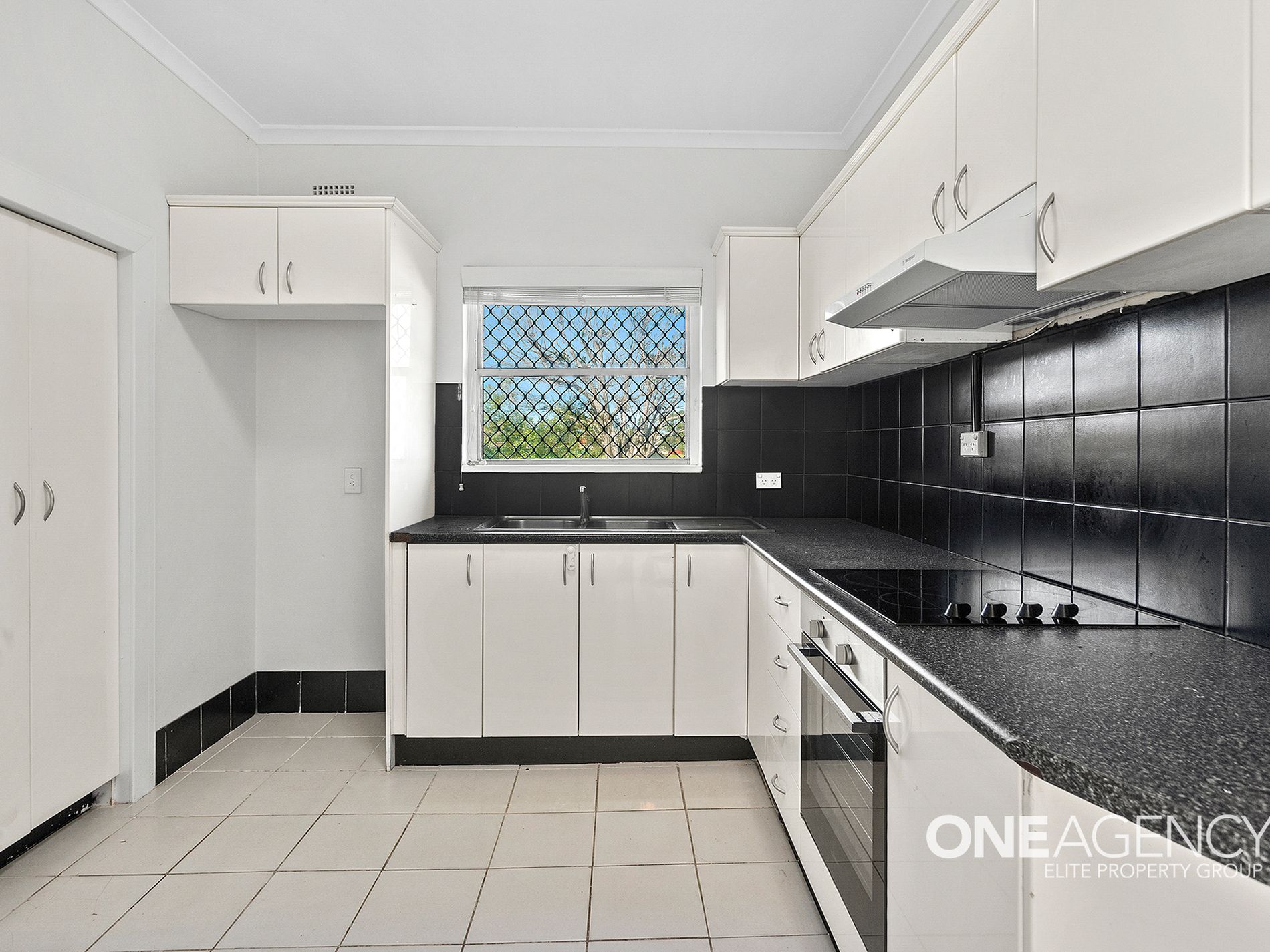 1 / 69 Lake Entrance Road, Warilla