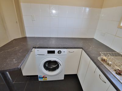 5 / 2 Lakeside Drive, Eden