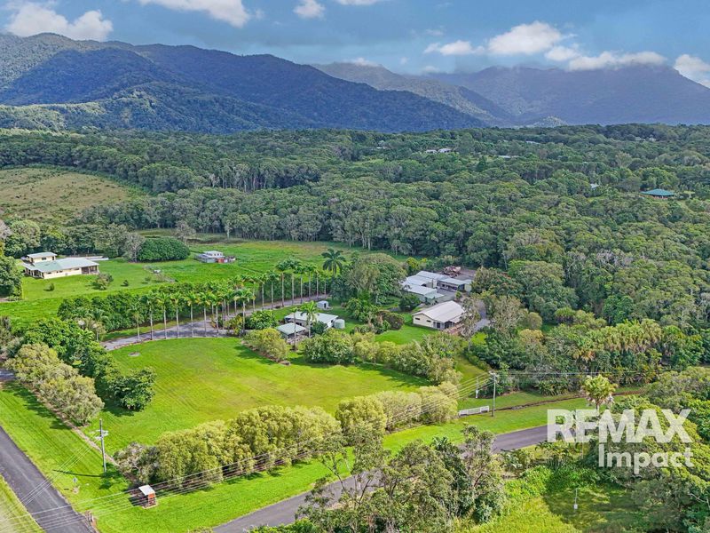 10 Meadow Road, Julatten