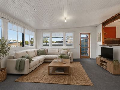 7 Sixth Avenue, Dodges Ferry