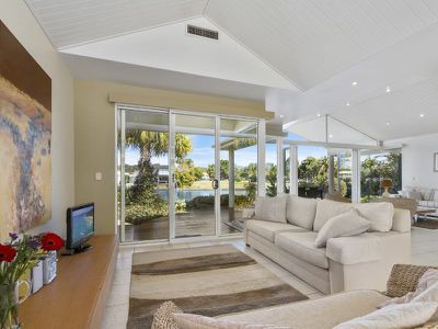 6 Masthead Quay, Noosa Waters