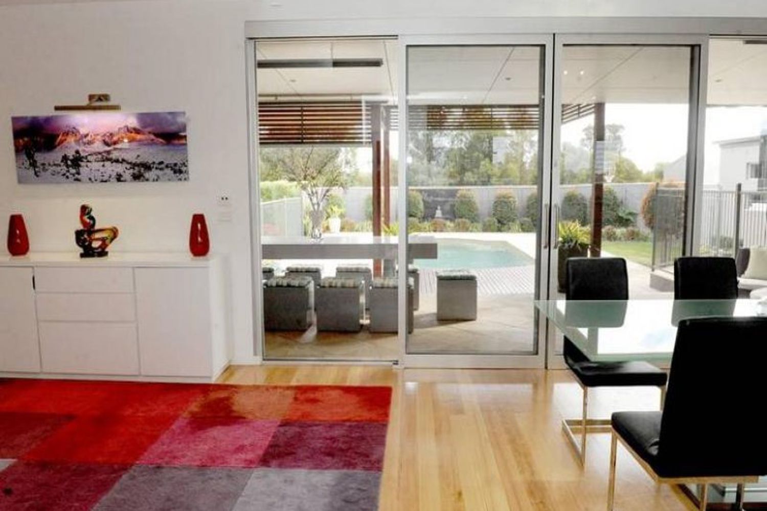 14 Velthuis Drive, Horsham