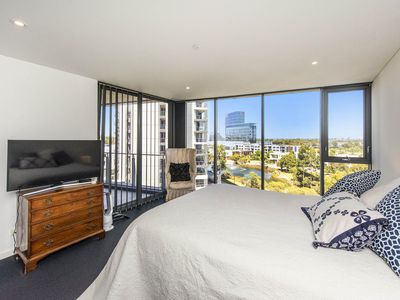 608 / 96 Bow River, Burswood