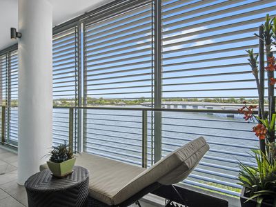 31306 / 2 Ephraim Island Bridge, Paradise Point