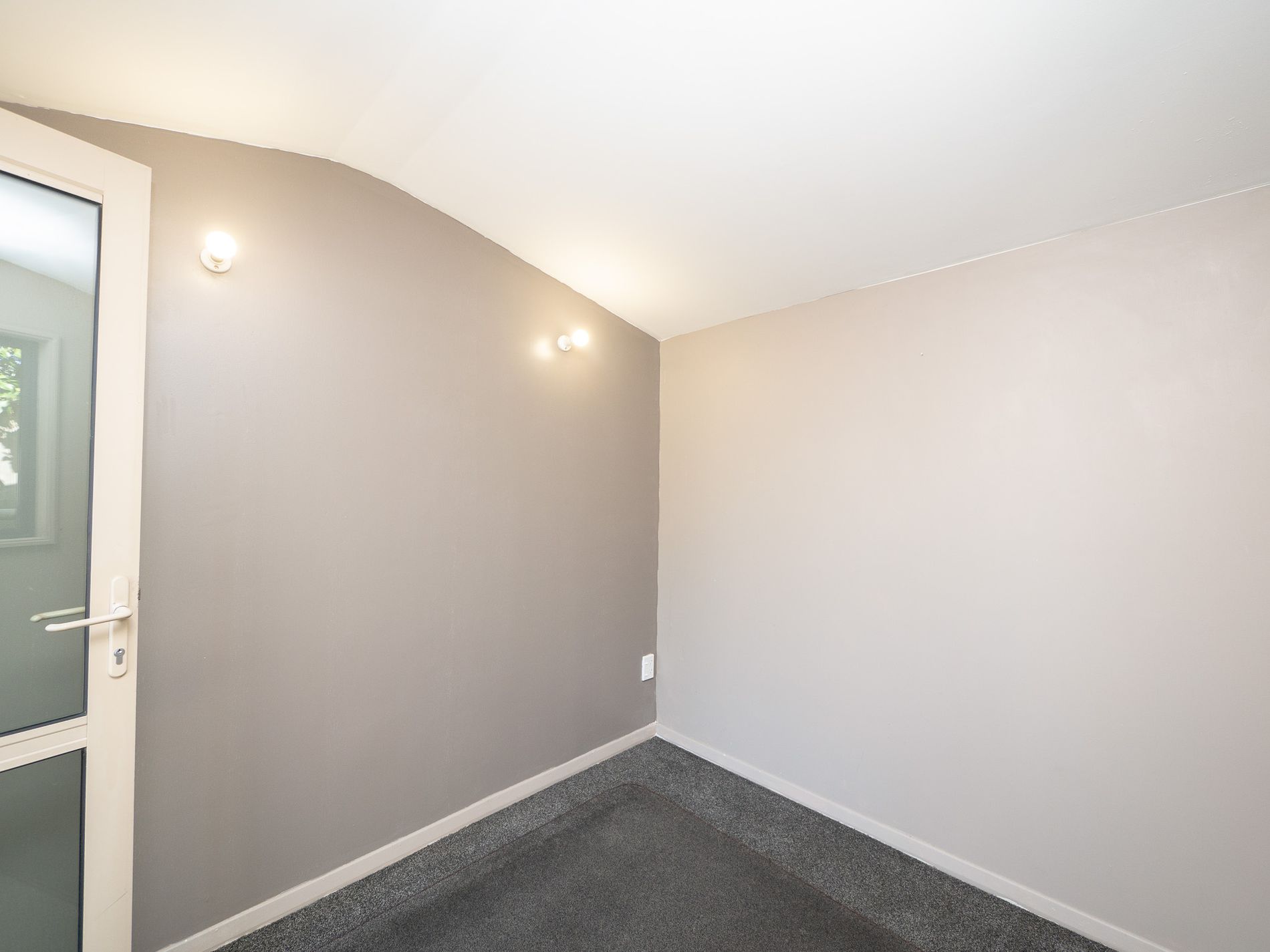 C / 28 Hargest Crescent, St Kilda