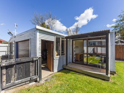 24 Hunt Terrace, Wakefield