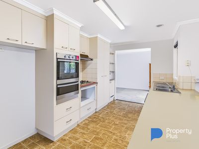 309 MacKenzie Street West, Kangaroo Flat