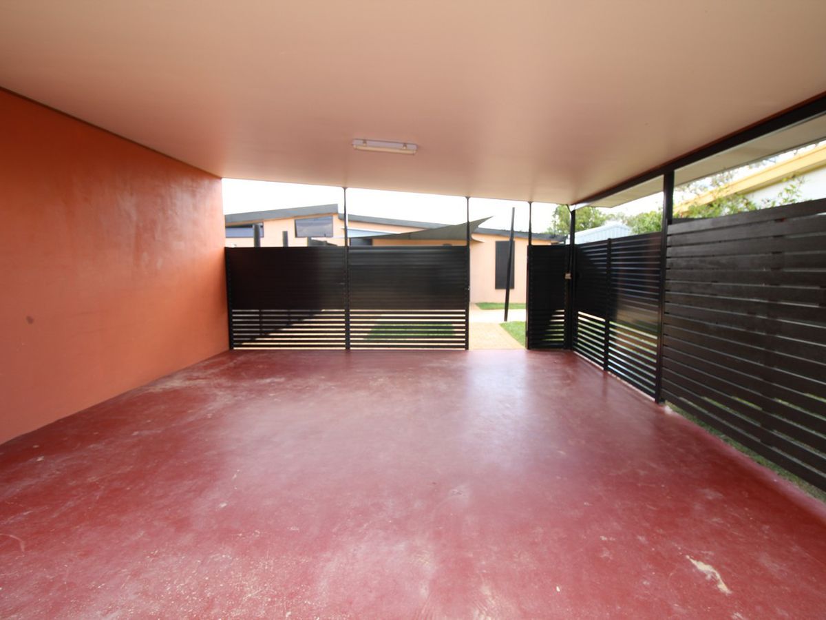 2 / 4 Grau Street, Atherton