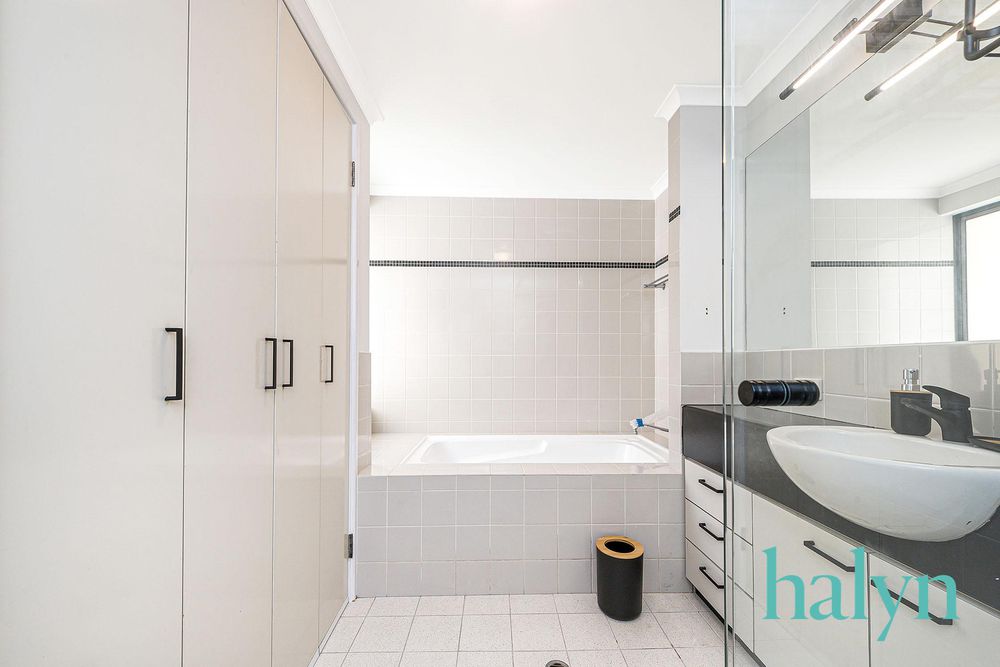 15 / 118 Mounts Bay Road, Perth