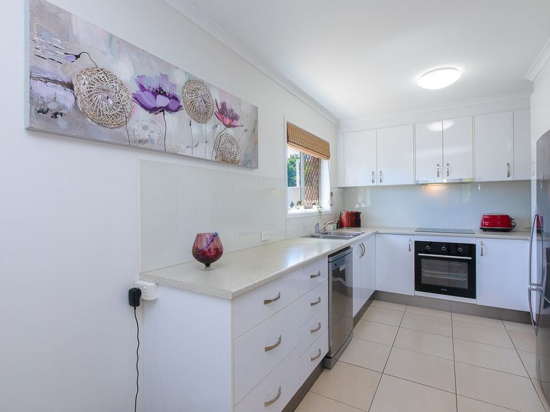 7 Wyclif Avenue, Springwood