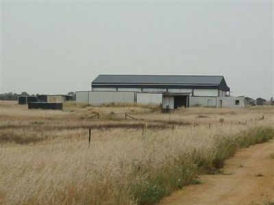 3341 Borung Highway, Donald