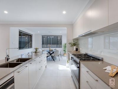 15 Marbleleaf Road, Woongarrah