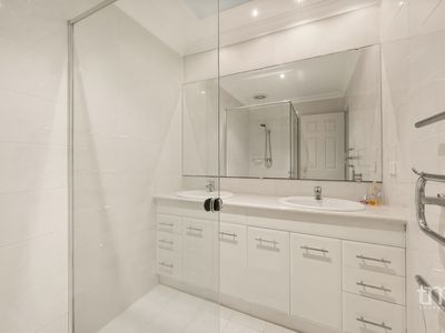 11 / 18 St Johns Wood Boulevard, Mount Claremont