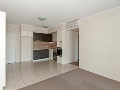 902 / 11 Ellenborough Street, Woodend