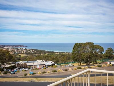 1 / 6 The Fairway, Tura Beach