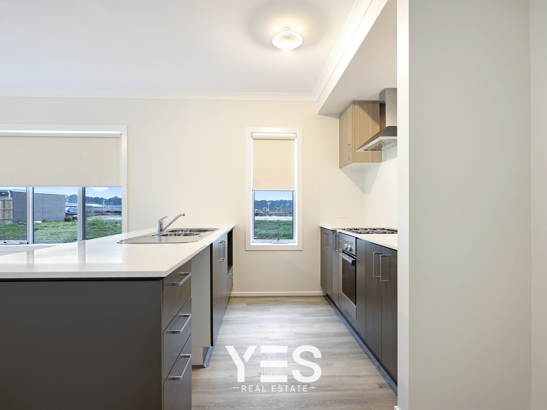 21 Whitestrand Road, Clyde North