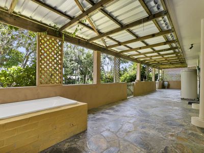 4 Foedera Crescent, Tewantin