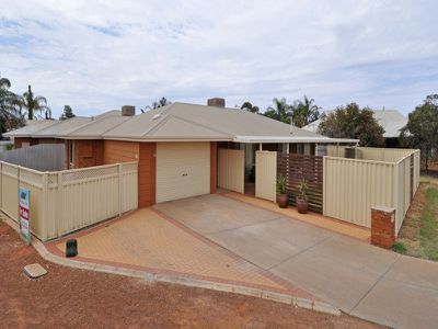 3B Bracklemann Drive, Boulder