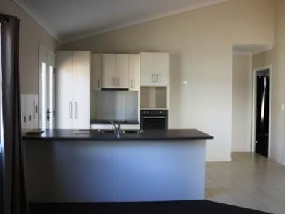 2 / 53 Truro Street, Torquay