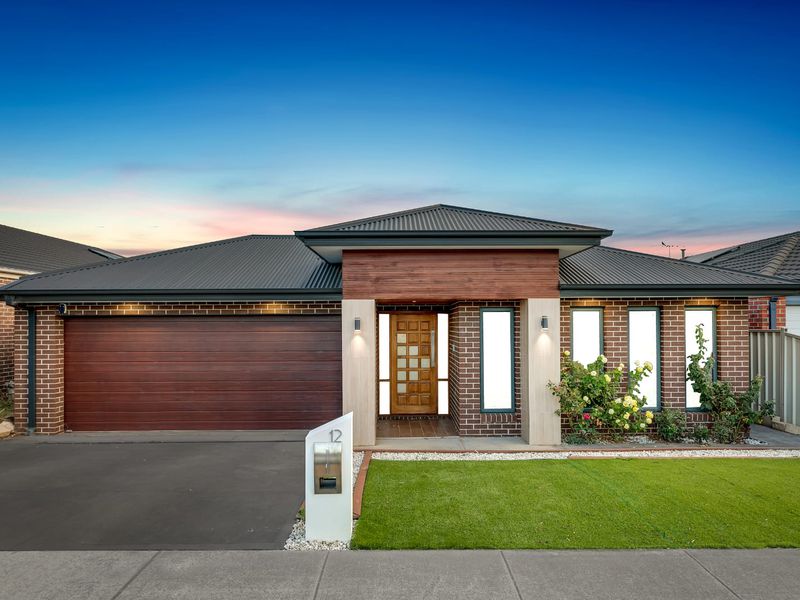 12 Tallgrass Avenue, Truganina