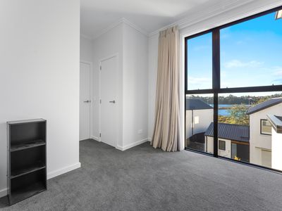 4 Marine Parade, Hobsonville