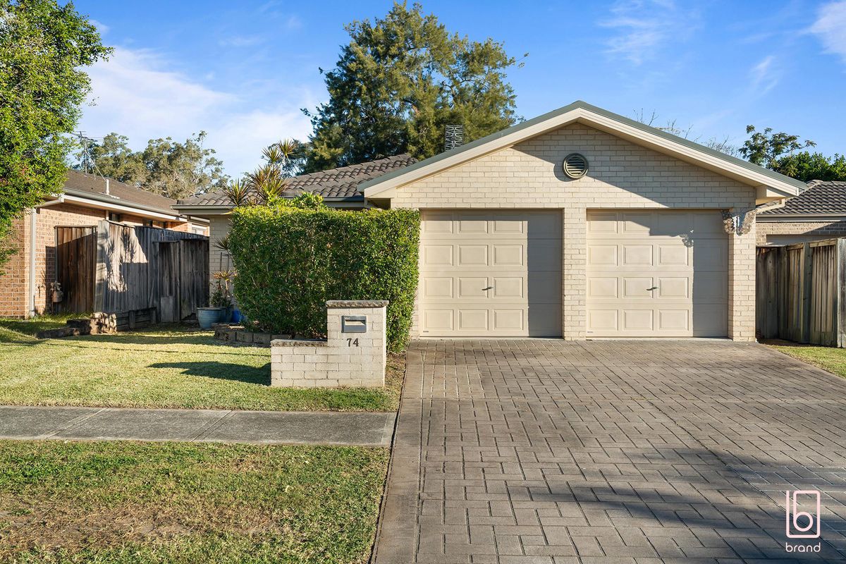 74 Nelmes Road, Blue Haven