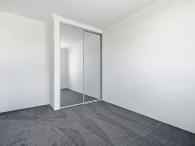 15 Montague Gra, Bushmead