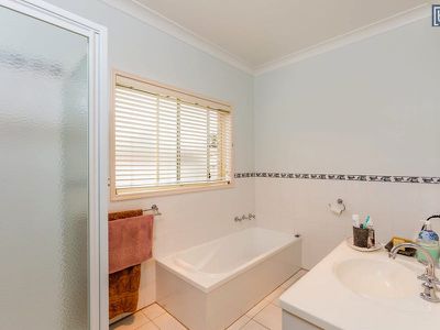 25A Pinot Crescent, Corowa