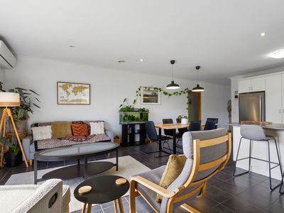 20 Pelican Court, Sale
