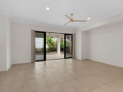 12 Sandridge Way, Smithfield