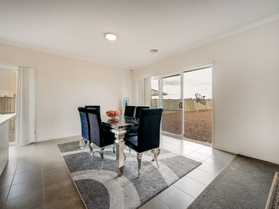4 Outrigger Court, Point Cook