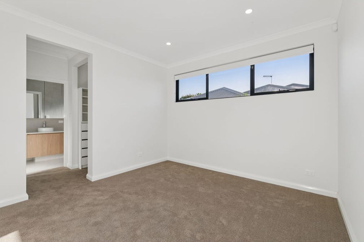 71 Embleton Avenue, Morley