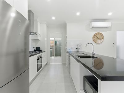 5 Lochern Elbow, Mount Peter